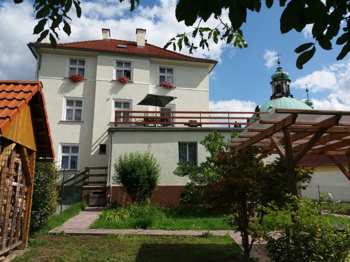 Apartmany U Marianske Kaple เชสกา คาเมนิเซอ ภายนอก รูปภาพ
