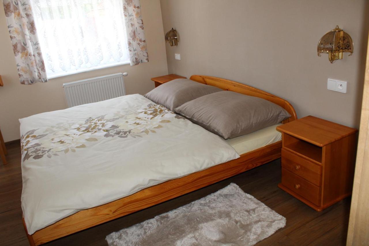 Apartmany U Marianske Kaple เชสกา คาเมนิเซอ ภายนอก รูปภาพ