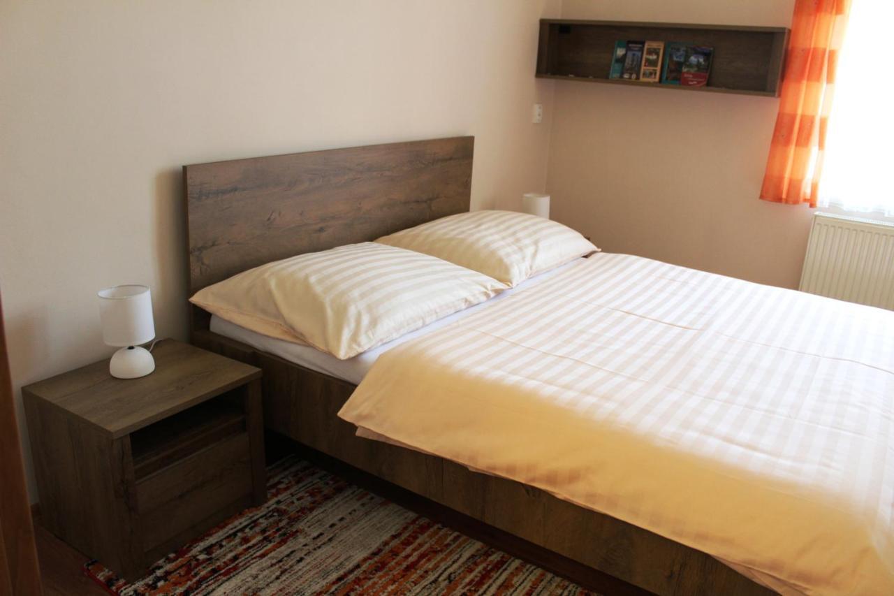 Apartmany U Marianske Kaple เชสกา คาเมนิเซอ ภายนอก รูปภาพ